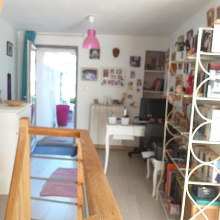 La Maison D Annick Apartment Lodève Екстериор снимка