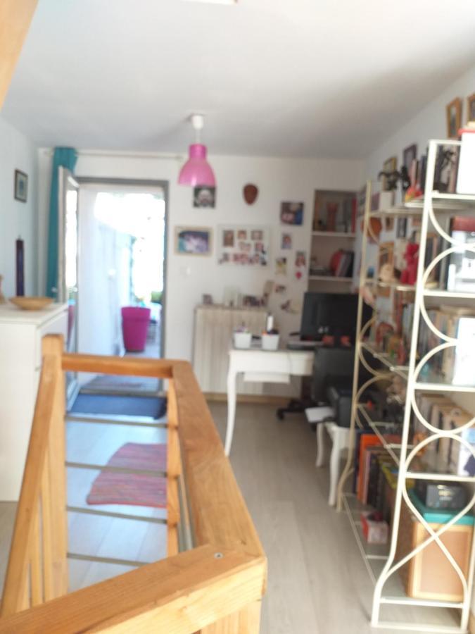 La Maison D Annick Apartment Lodève Екстериор снимка